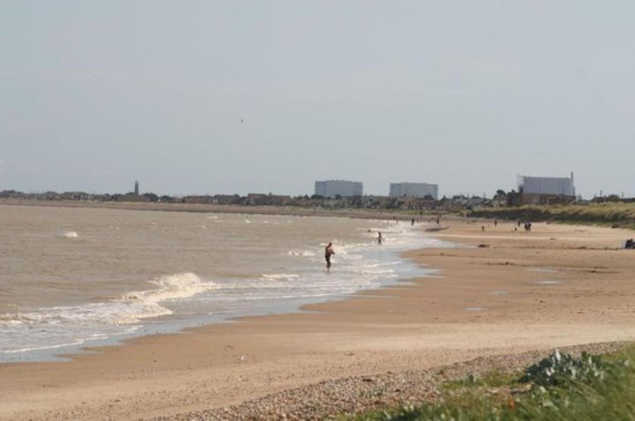 Beautiful Spacious Holiday Home - Romney Sands New Romney Eksteriør bilde