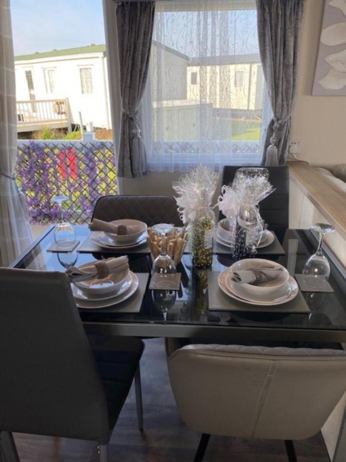 Beautiful Spacious Holiday Home - Romney Sands New Romney Eksteriør bilde