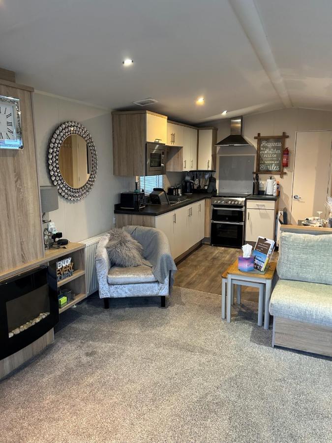 Beautiful Spacious Holiday Home - Romney Sands New Romney Eksteriør bilde
